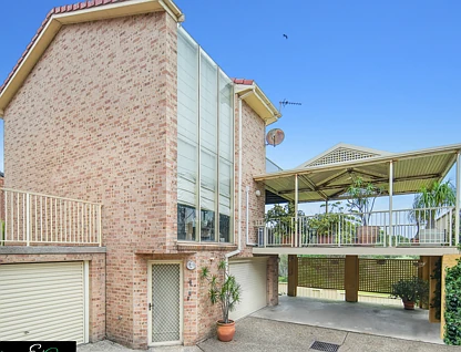 4/17 Surfside Drive, Port Kembla, NSW 2505, 2 રૂમ, 2 બાથરૂમ, Townhouse