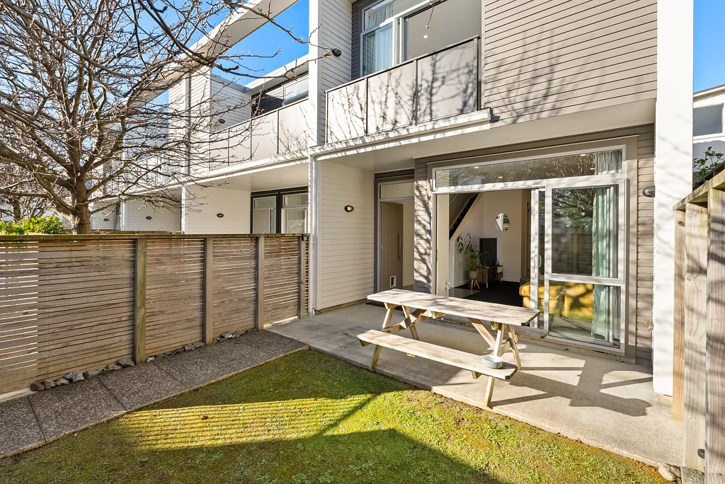 Island Bay 3 Bedroom Easy Living in Island Bay