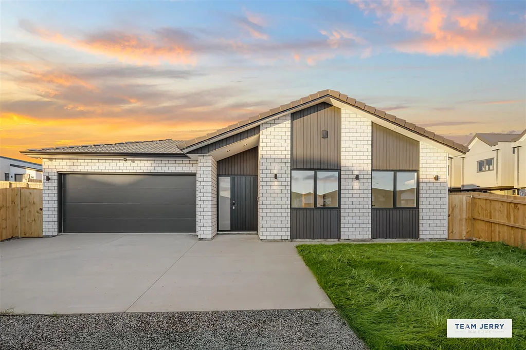 Opaheke 5房  Spacious Modern Living at Bellfield Estate