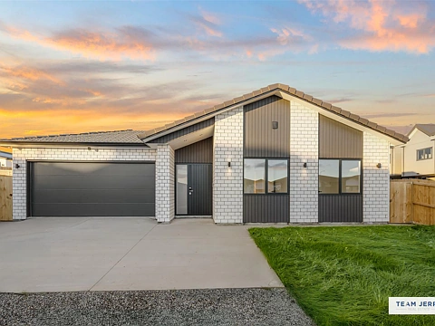 Opaheke 5房  Spacious Modern Living at Bellfield Estate
