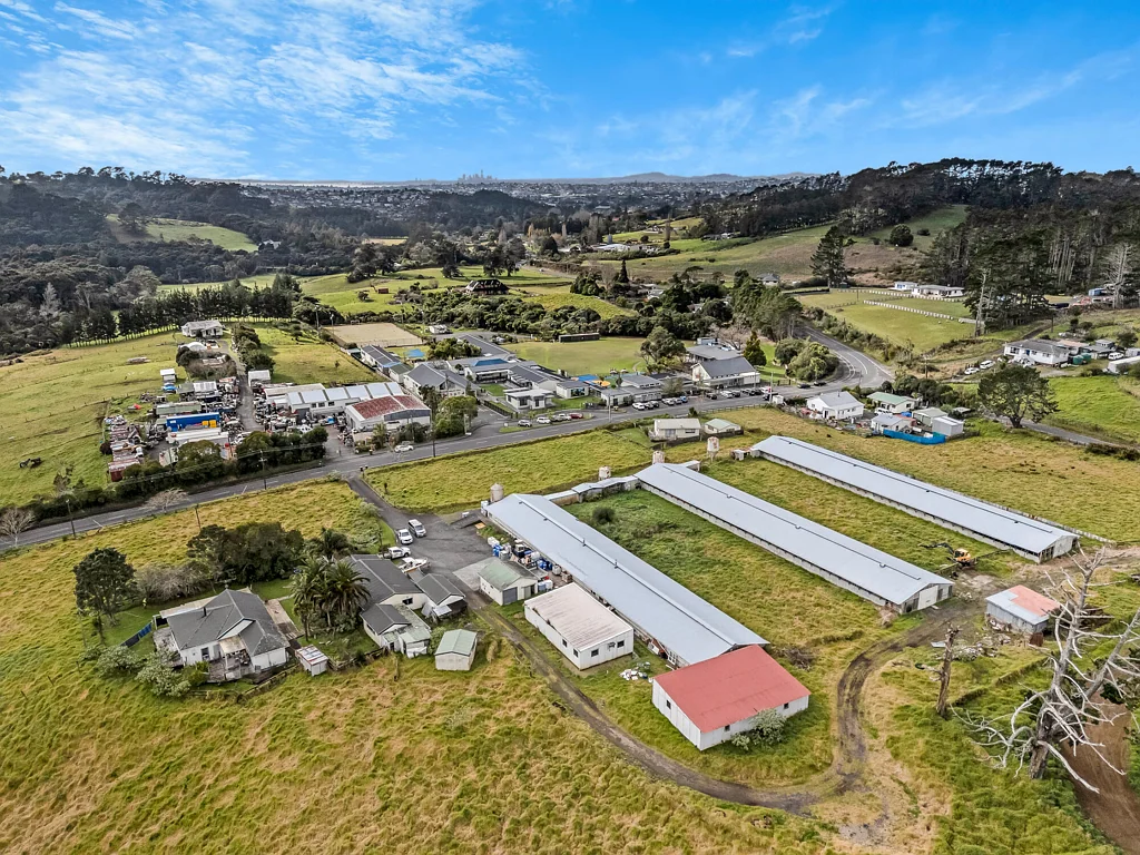 Henderson Valley BUY THE LAND. LET THE INCOME HOLD THE POSITION.