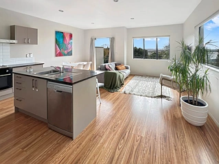 12E Schnapper Rock Road, Albany, North Shore City