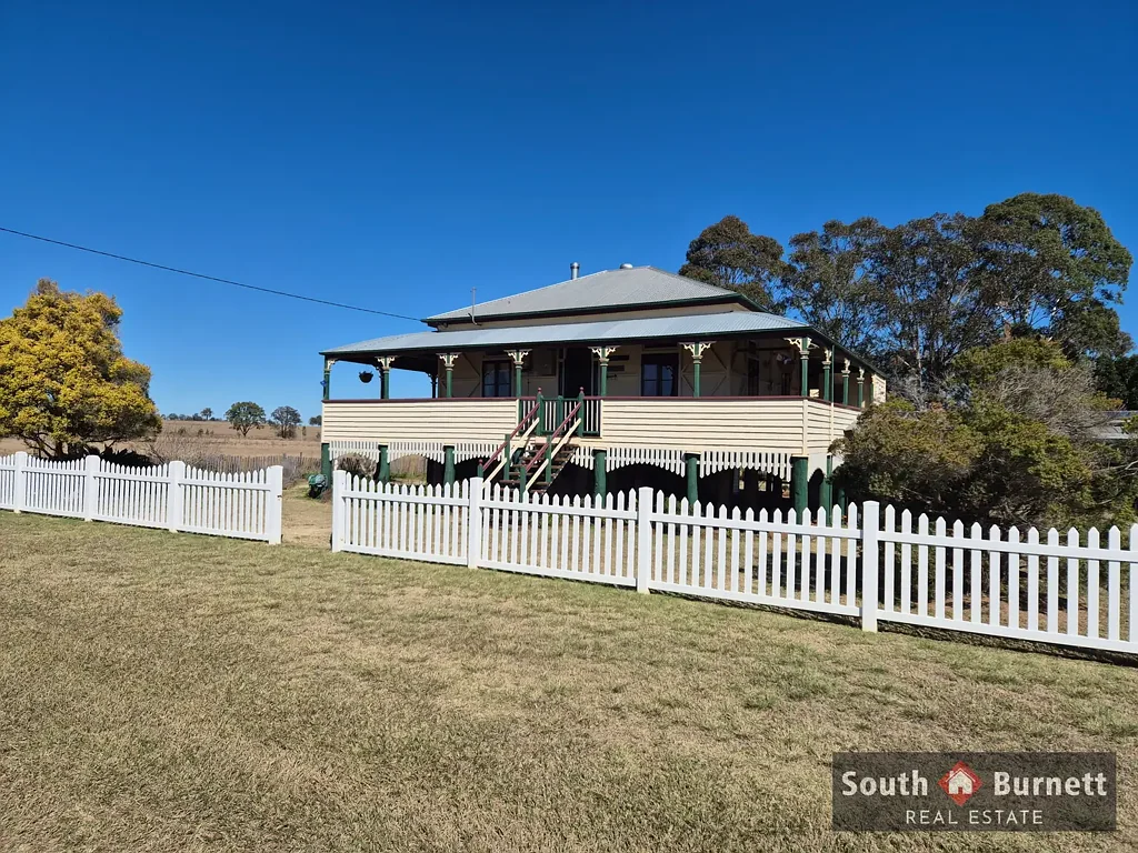 Memerambi 3બેડરૂમ "OAKVALE" EST 1906 - A Charming Queenslander- on 5 Acres