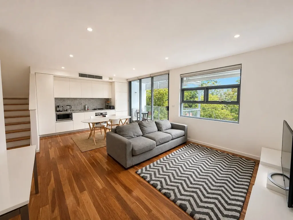 Stylish Split-Level Apartment with Loft Study in a Prime Waterloo Location