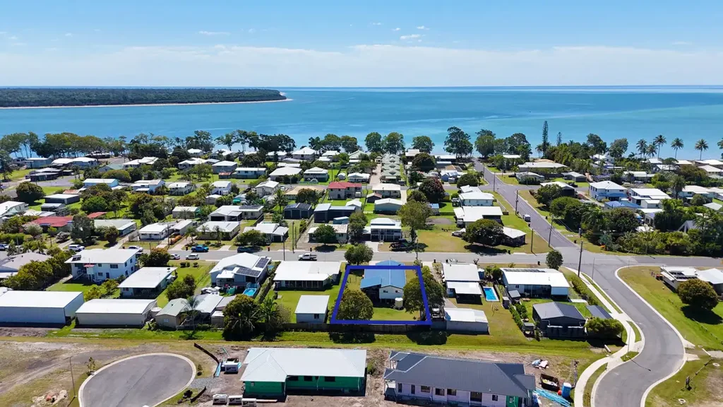 59 Howard Street, Burrum Heads, QLD 4659