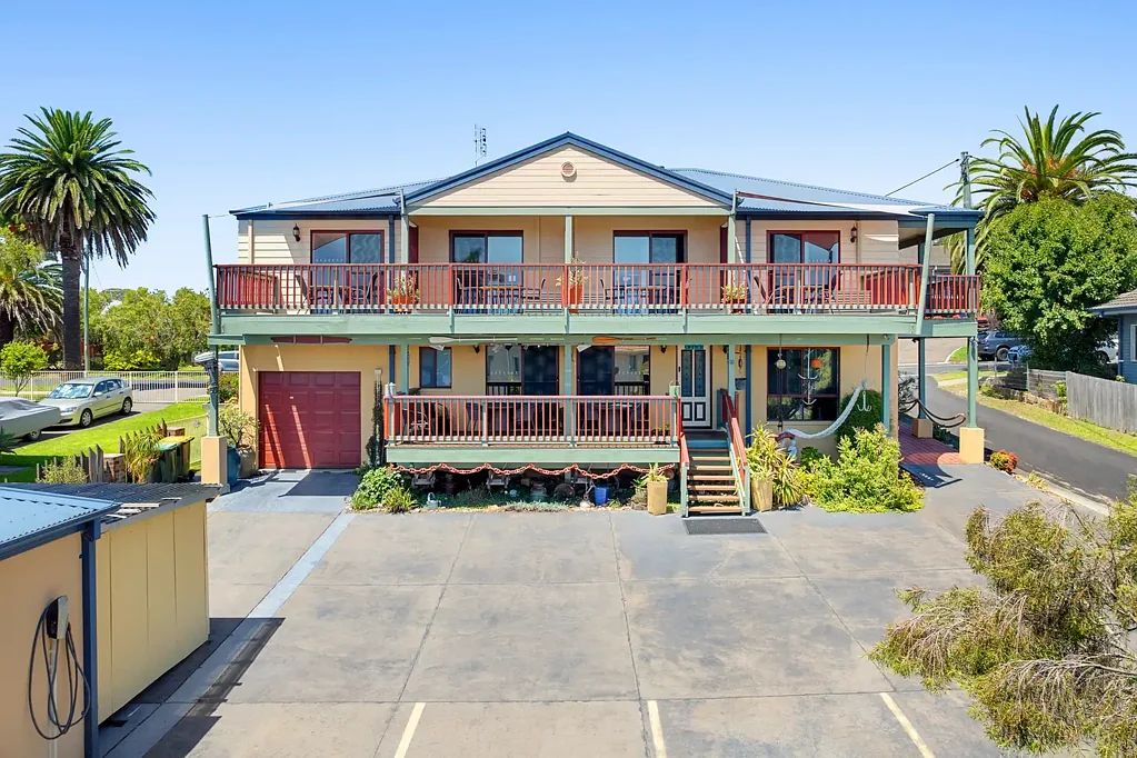 Narooma 6 Slaapkamer B&B with Coastal Views & Prime Town-Centre Location