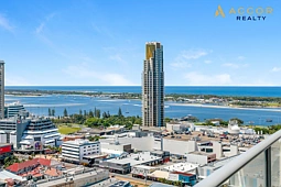 32007/9 Lawson Street, Southport