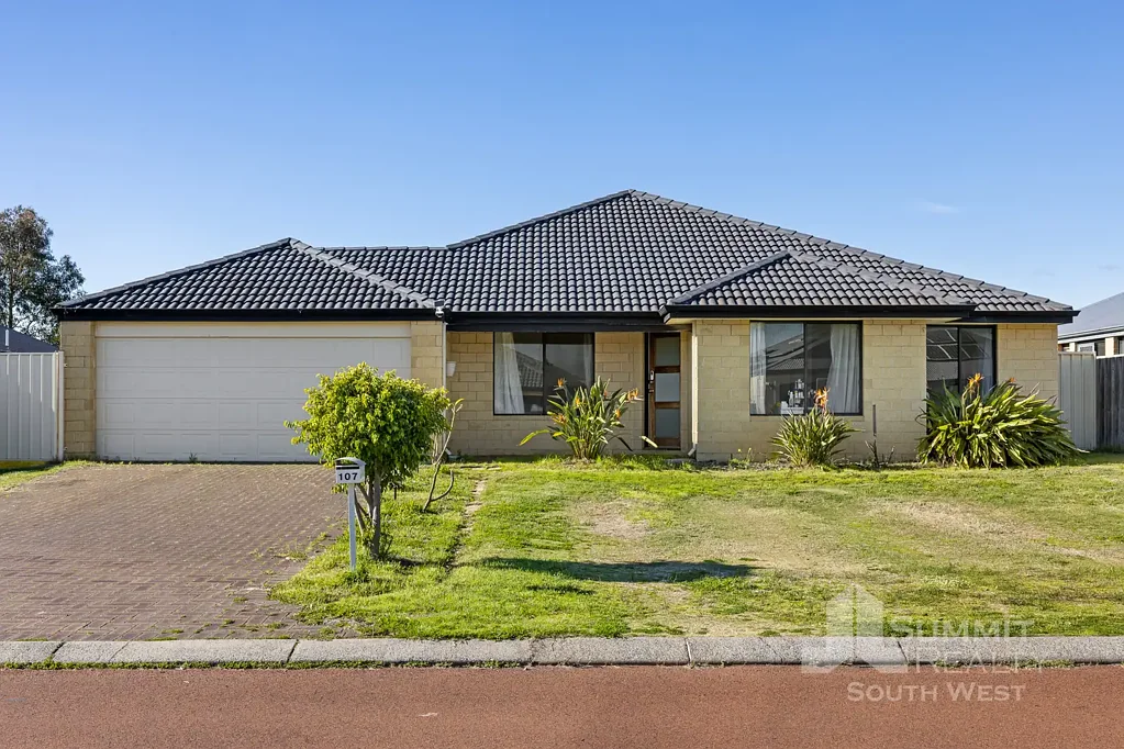 107 Macquarie Drive, Australind, WA 6233, 5房, 2浴, House
