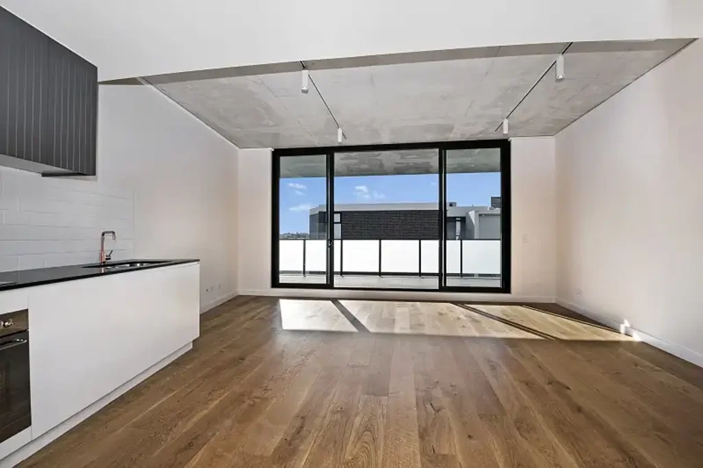 Modern elevated apartment in sought-after building