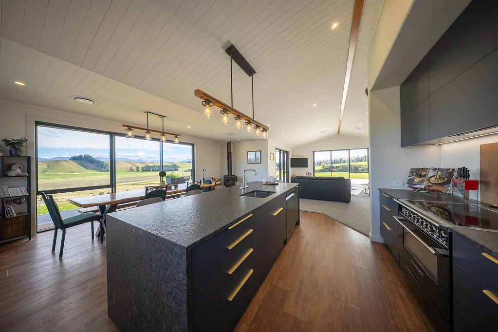 Te Anau Surrounds 4房  Space, views, and relaxed lifestyle living