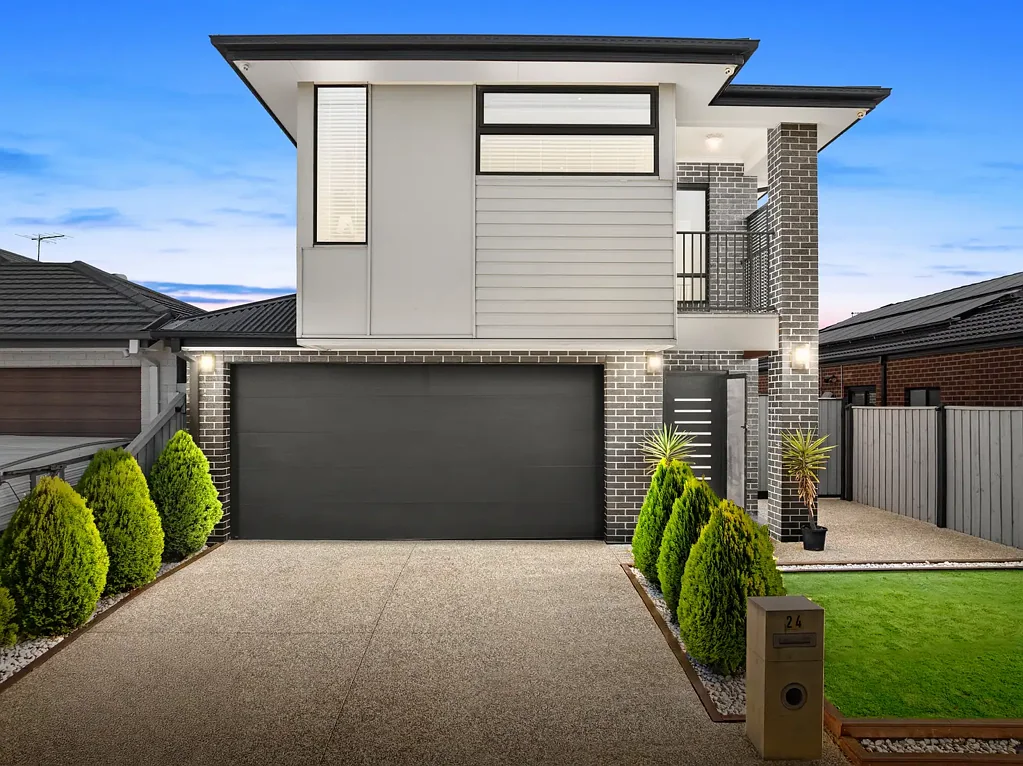 24 Guardian Street, Mickleham, VIC 3064
