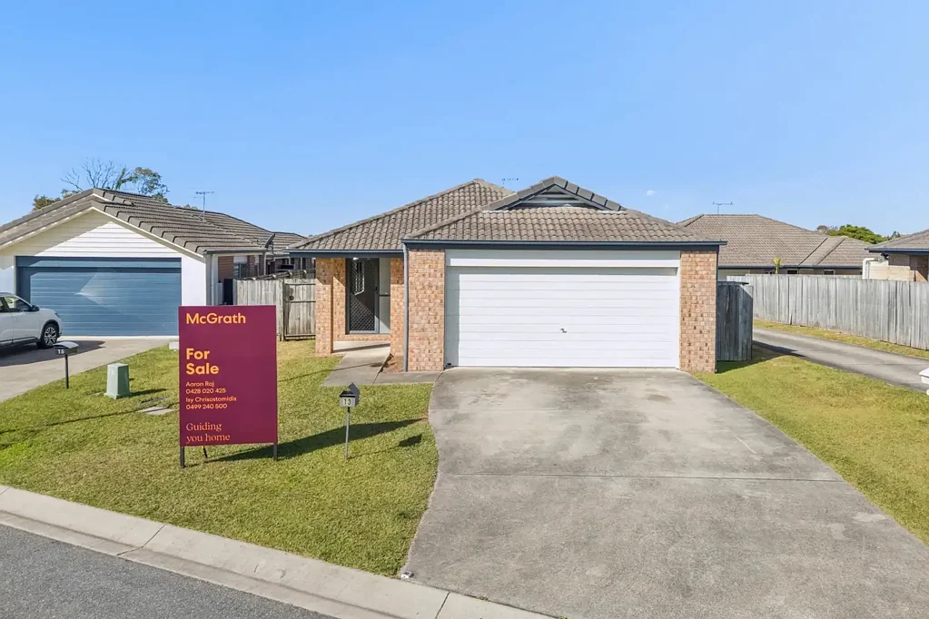 Rothwell 4 Slaapkamer Family Living with Space, Convenience and Lifestyle Appeal