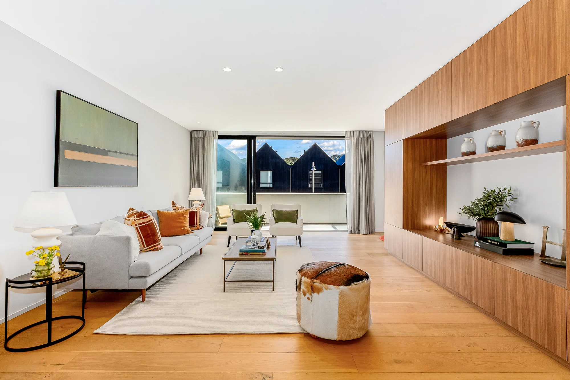 Island Bay 3कमरा SPACIOUS, MODERN & CONVENIENT LIVING