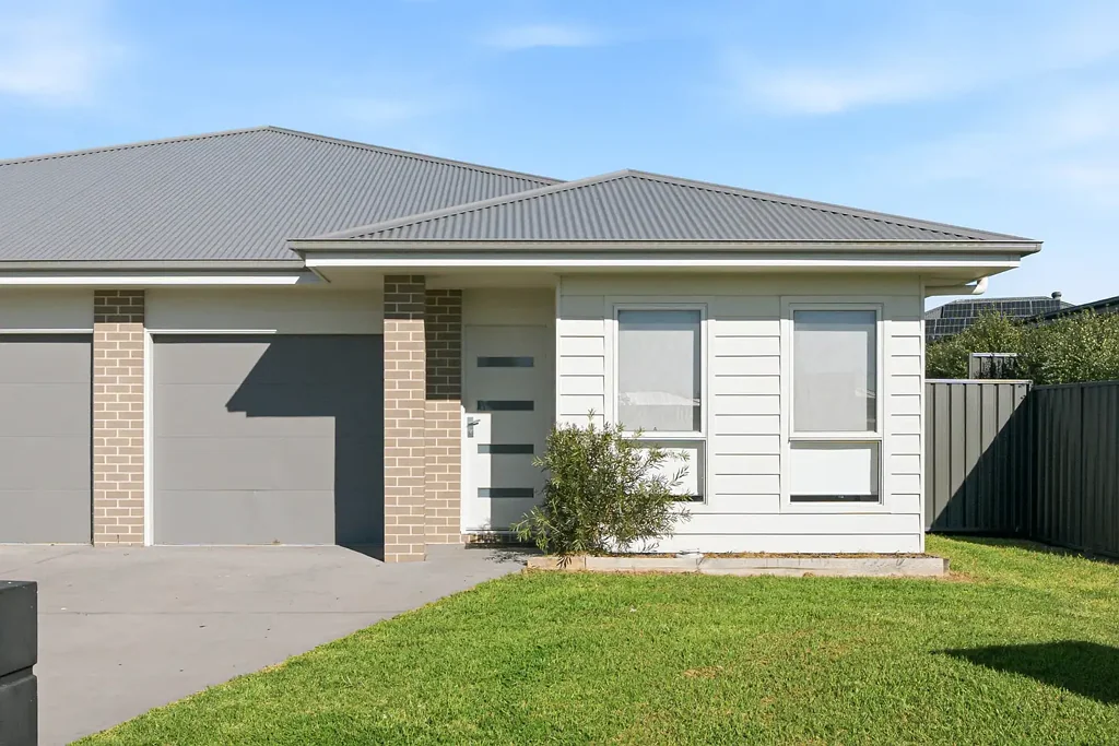 Goulburn 4Moenga Spacious North-East Facing Duplex Offering Comfort and Convenience
