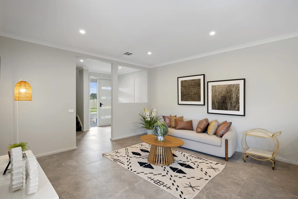 4 Overture Street, Clyde, VIC 3978