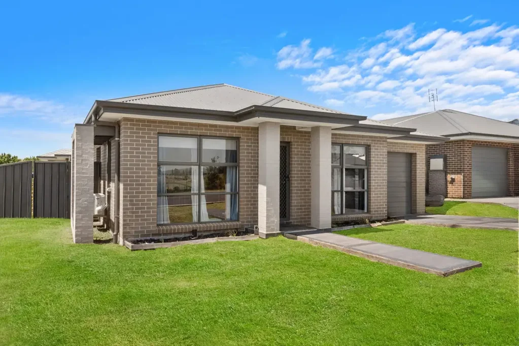 8 Corella Close, Aberglasslyn, NSW 2320