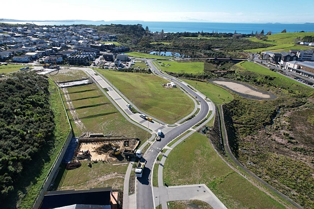 4 & 12 Humenga Place, Long Bay, North Shore City
