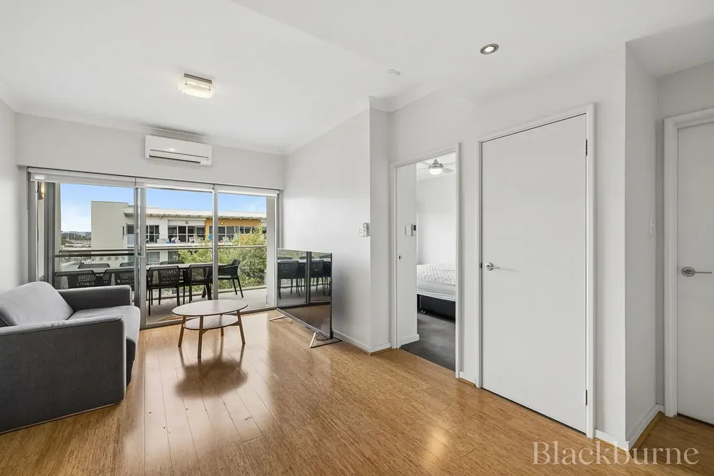 Fully Furnished Apartment with Pool & Gym