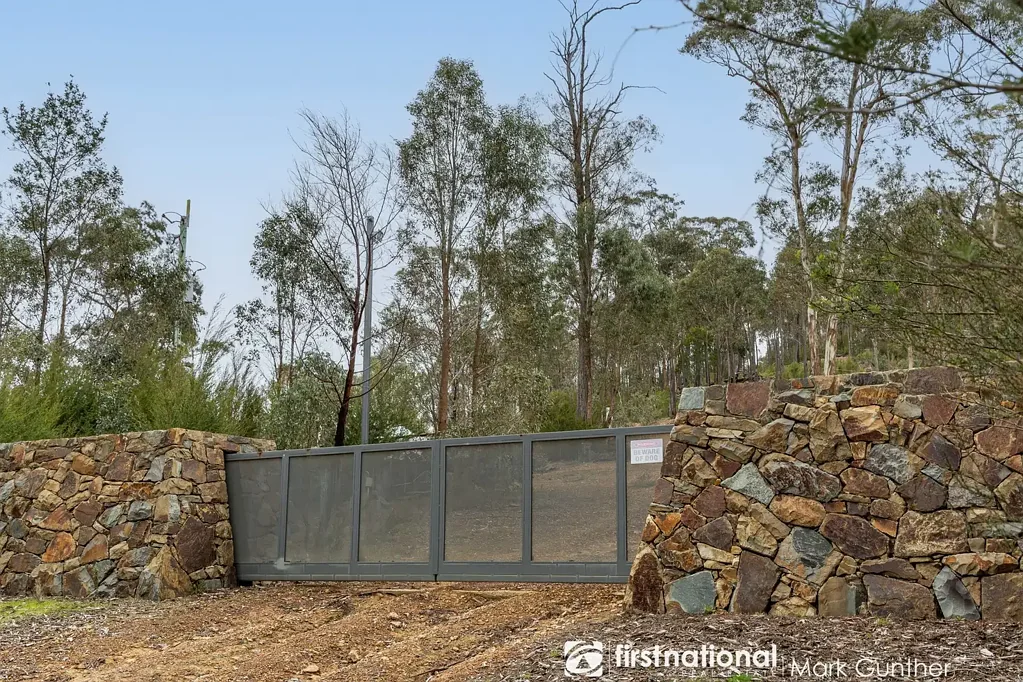 Dixons Creek Secluded Escape with Unmatched Views – Approx. 120 Acres