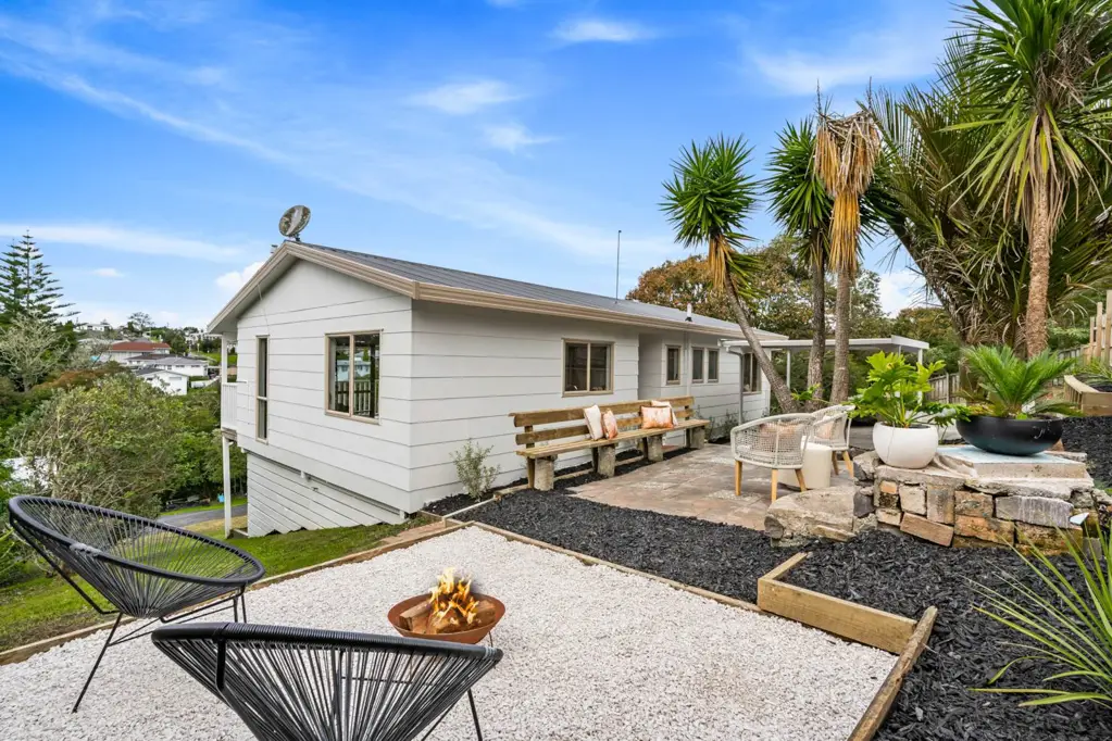 87B Fairclough Road, Beach Haven, North Shore City, Auckland