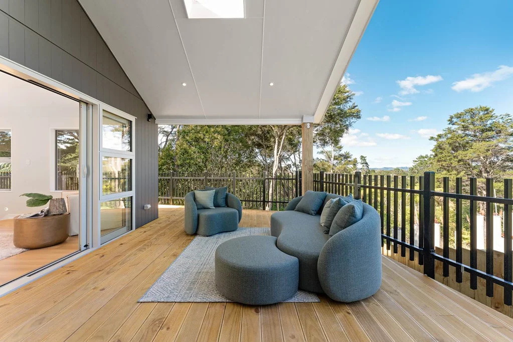 Massey 4chambre Modern Luxury in a Secure Gated Complex