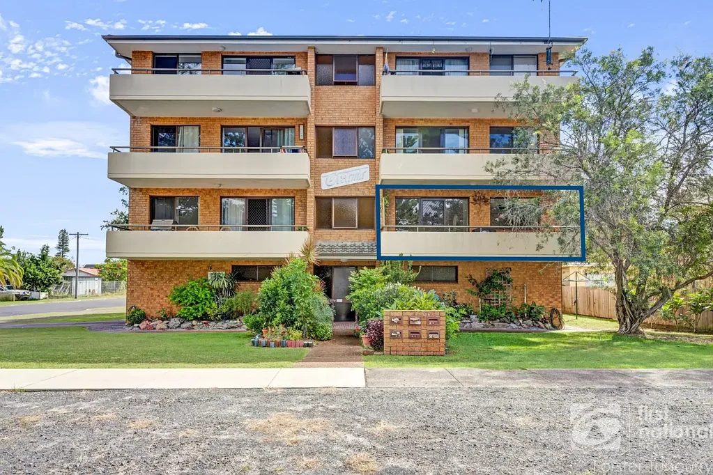 Golden Triangle Gem: Two Bedroom Coastal Unit in Boutique Complex