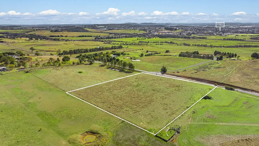 Brisbane Grove Rare Opportunity - Land for Sale in Brisbane Grove!