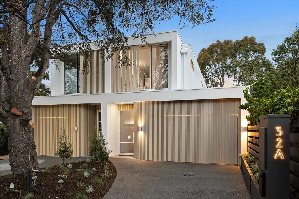 Beaumaris 4Kwarto Simply Stunning with Inspired Design & Finishes