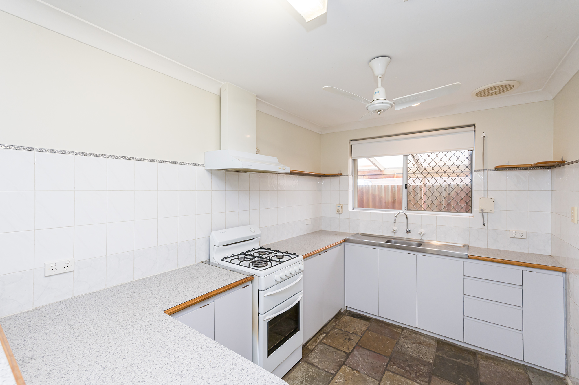 4 BROWN PL, BEECHBORO WA 6063, 0 Bedrooms, 0 Bathrooms, House