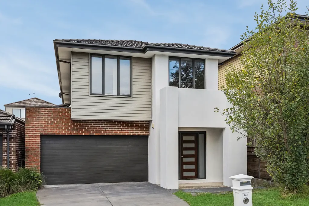 Coburg North 4Kwarto Contemporary Family Excellence with Multiple Living Zones