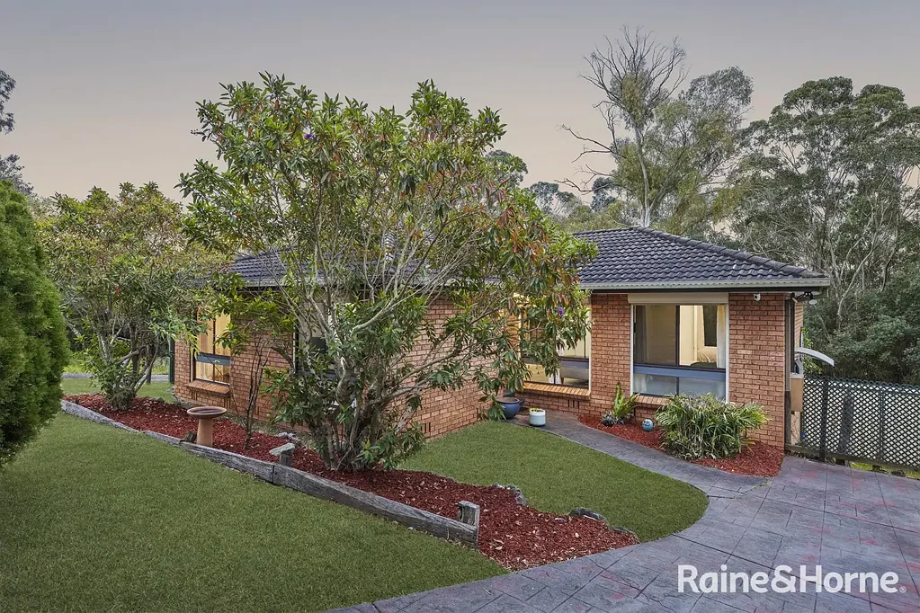 13 Lillyvicks Crescent, Ambarvale, NSW 2560