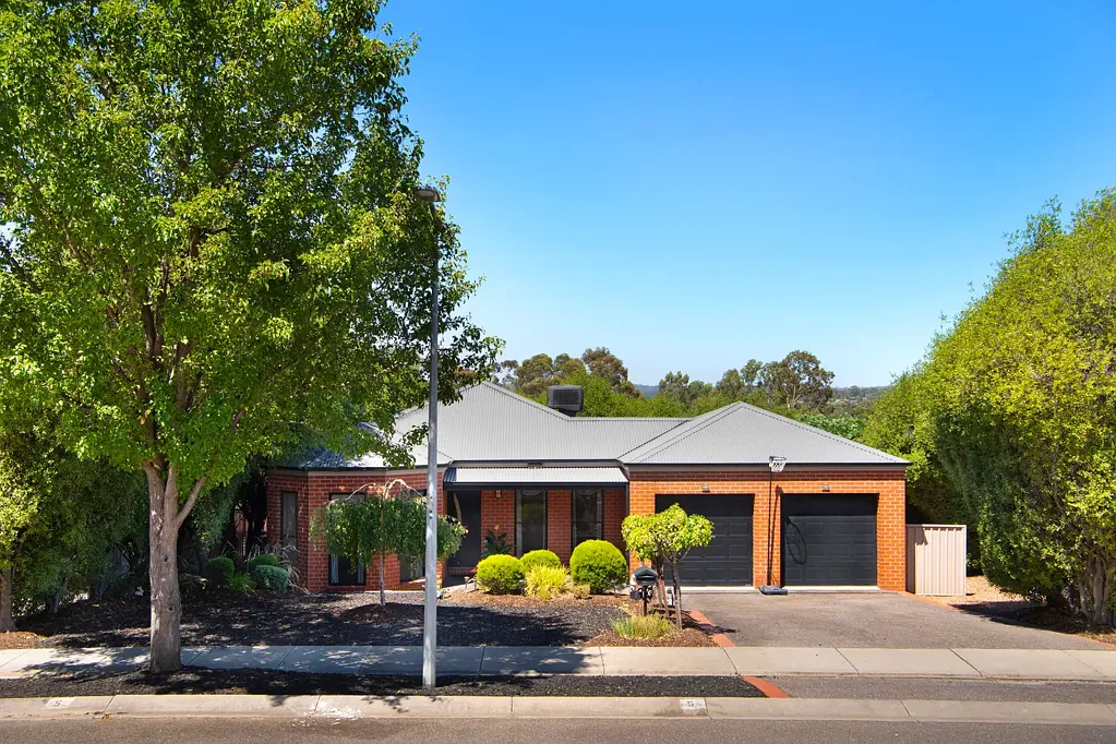 5 Alfred Drive, Mckenzie Hill, VIC 3451