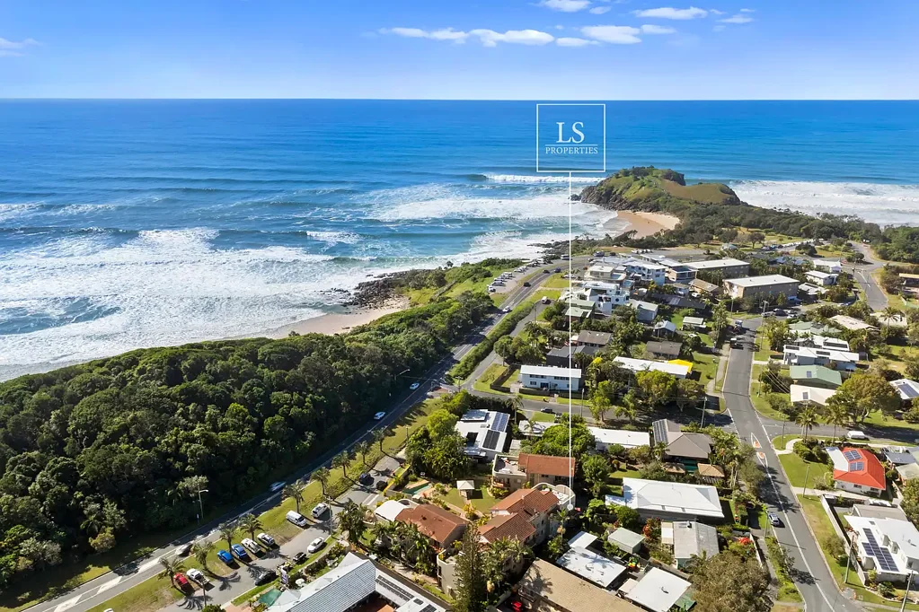 Bogangar 2房  Light-Filled Apartment Steps from Cabarita Beach