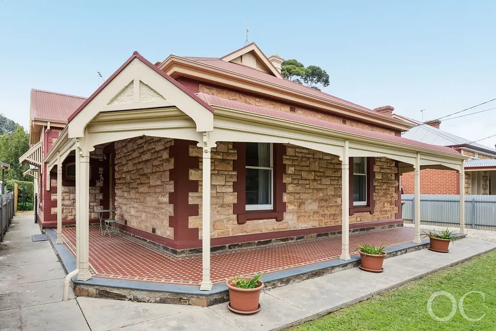Forestville 3房  Open the Door to an Elegant and Instantly Liveable Family Villa
