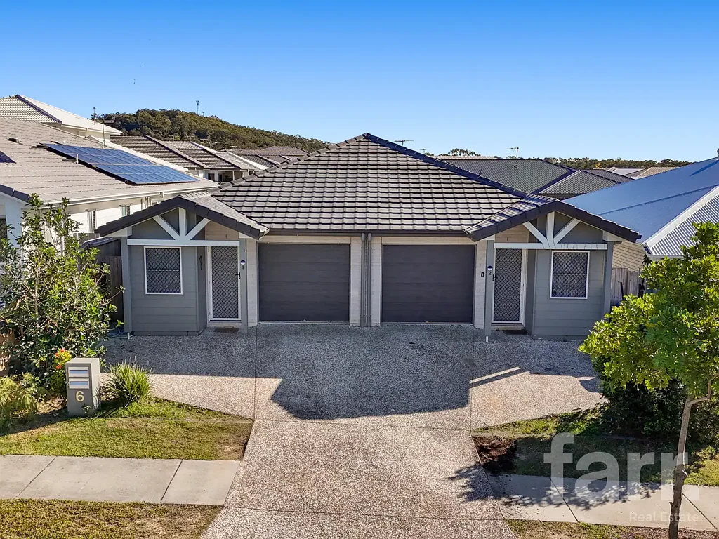 Pimpama 3 Bedroom 2x Modern Duplexes, Superb "Pimpama Village" Location