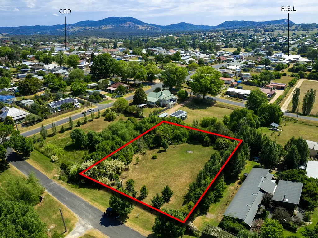 135 Bulwer Street, Tenterfield, NSW 2372