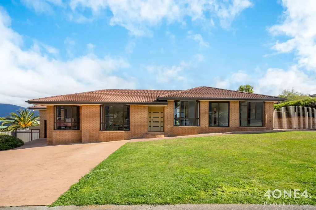 23 Clives Avenue, Old Beach, TAS 7017
