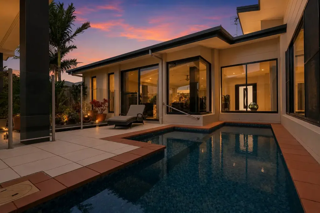 4 Dugong Avenue, Pialba, QLD 4655