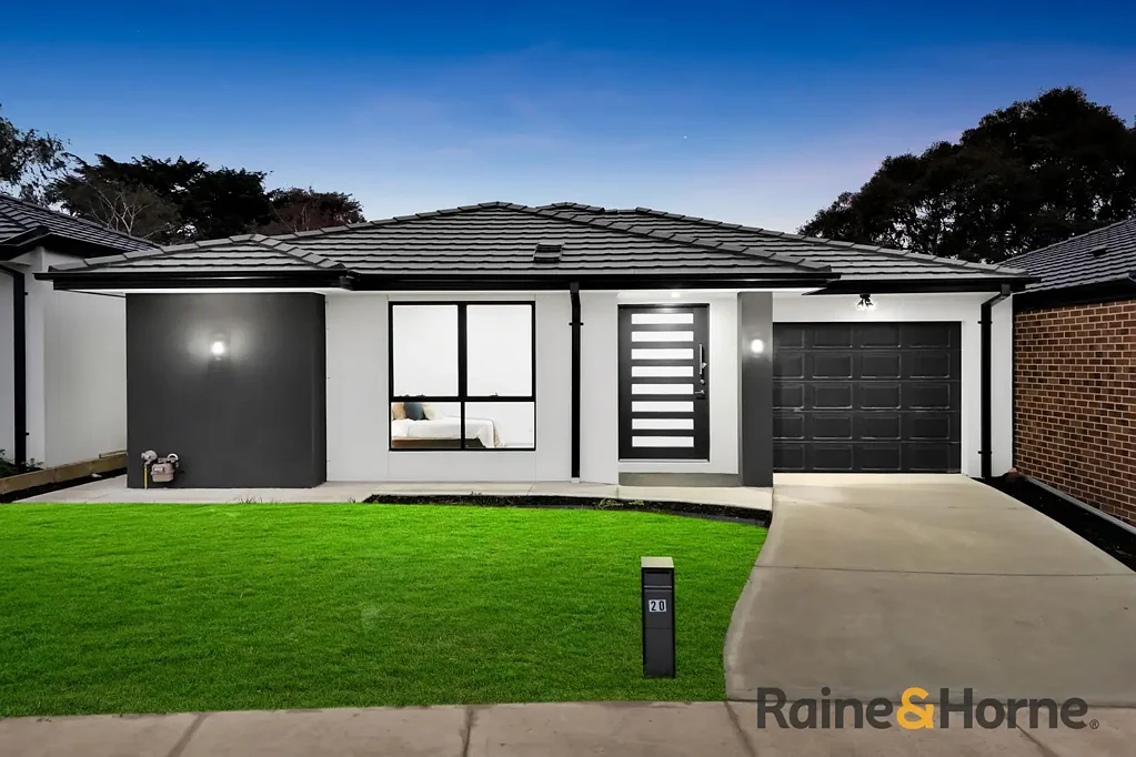 Cranbourne East 4 Slaapkamer Custom built Brand New House!
