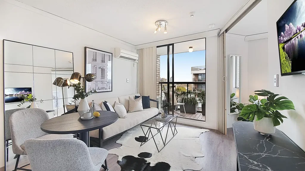 Penthouse Studio Apartment In Heart Of Darlinghurst!