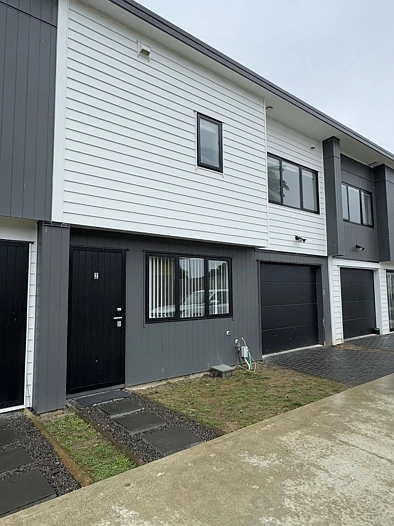 4-Bedroom  – Modern Living in a Convenient Location