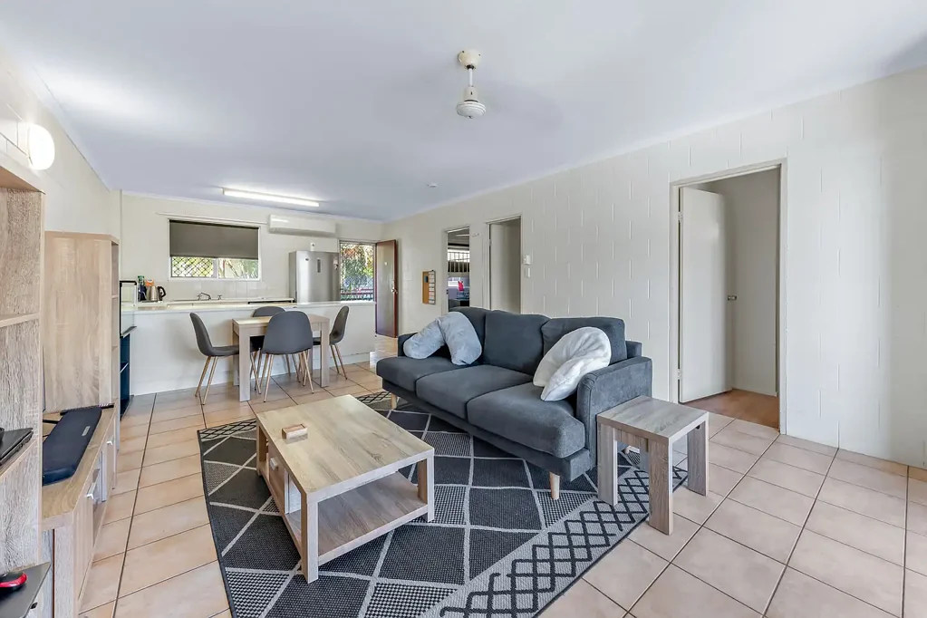 12/14 Island Drive, Cannonvale, QLD 4802