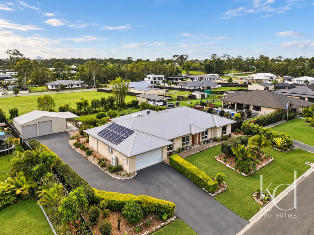 Upper Caboolture 5બેડરૂમ Spacious, Private and Elegant Acreage Home