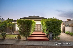 22 Tamar Avenue, Point Cook