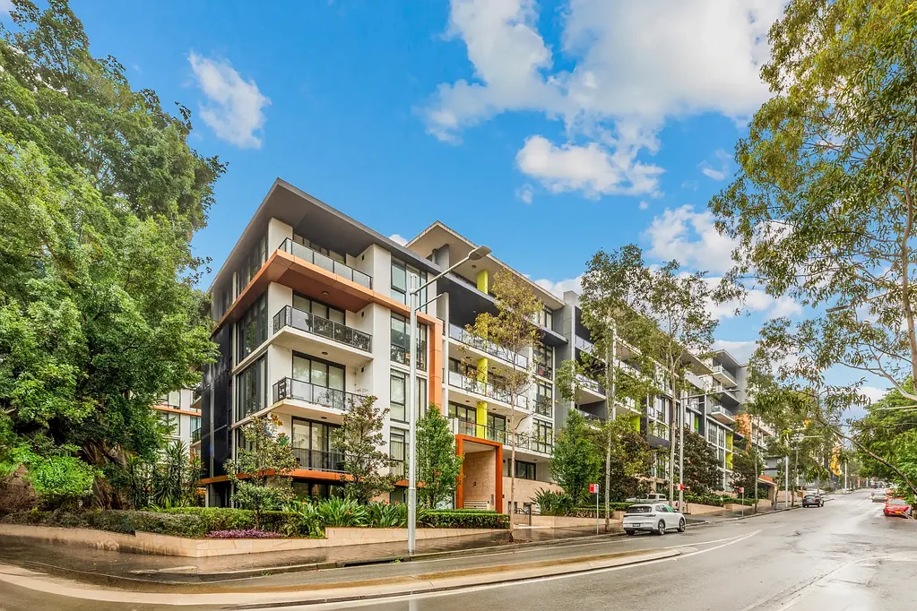 Ryde 2ห้องนอน Luxury two-bedroom apartment with a HUGE 145sqm on title!