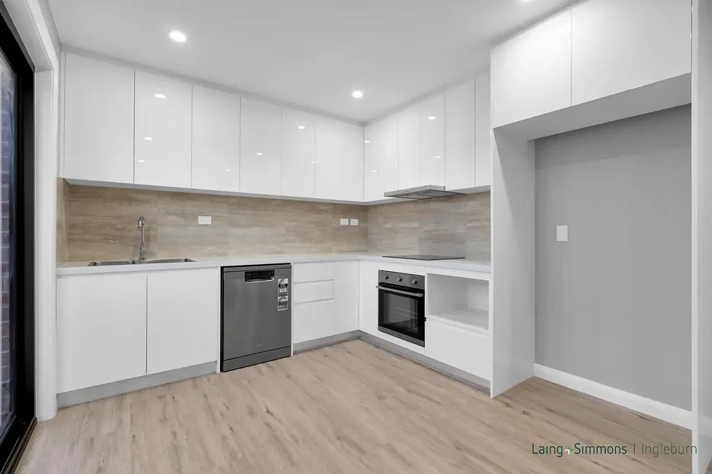 Modern, Private & Perfectly Positioned!