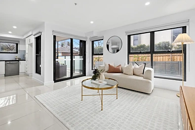 Malvern East 2 Slaapkamer Private Entrance on Camira Street