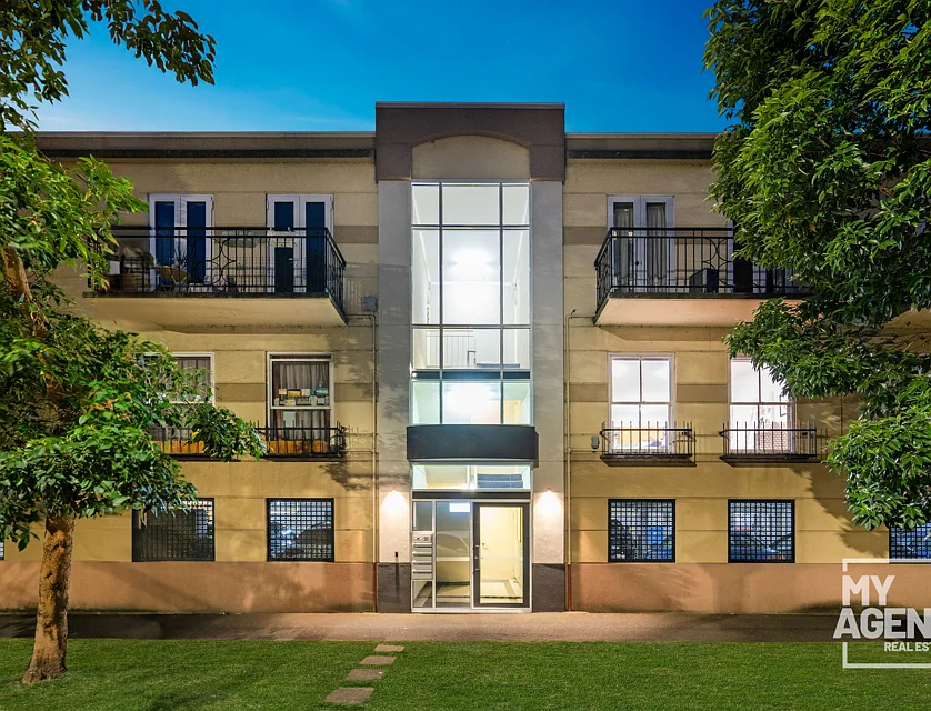 2/104 Coventry Street, Southbank, Melbourne CBD, 2房, 1浴, Apartment