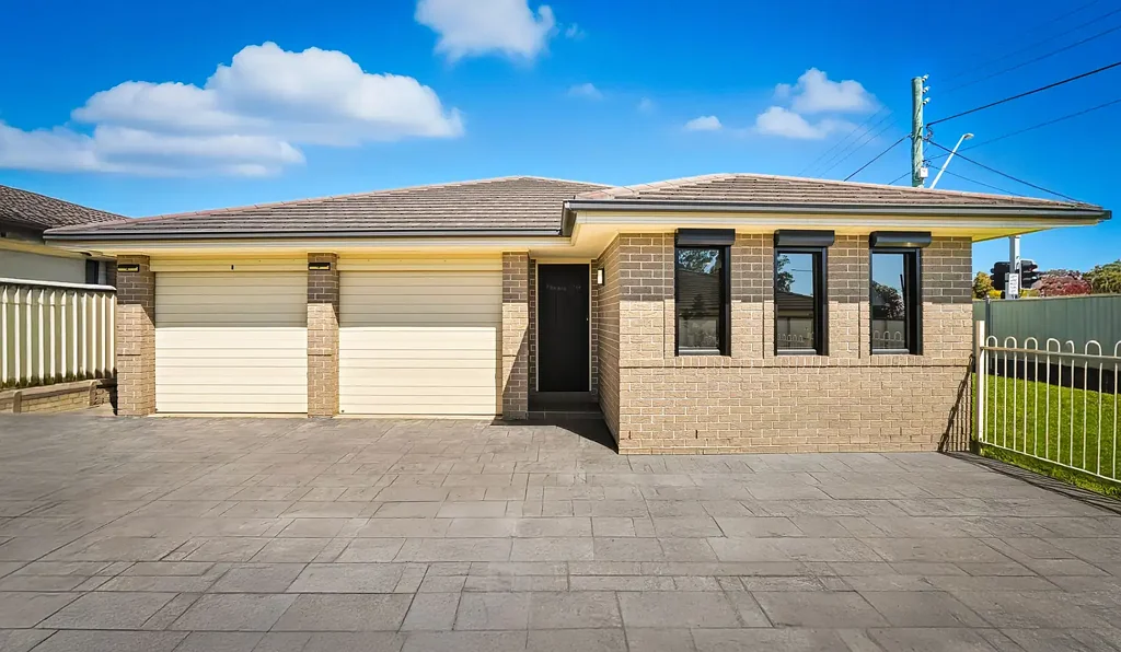 Oakhurst 4 Slaapkamer Spacious Family Home - Must Be Sold!