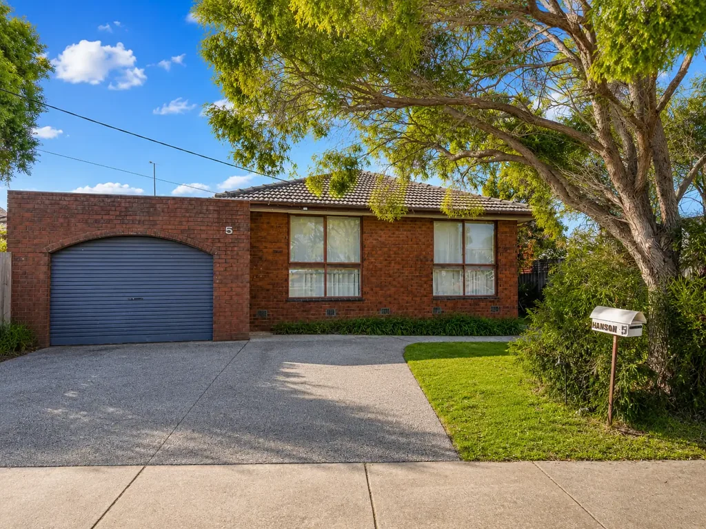 Grovedale 4ห้องนอน Solid Bones, Serious Potential - A Renovator's Opportunity!